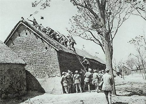 历史今日：在79年前的今天，中国共产党提议建立抗日人民阵线 深明大义！