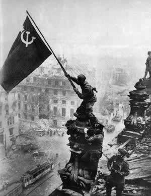 历史今日：70年前的今天，德国无条件投降，标志二战结束，正义必胜！