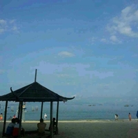 麦培鑫《海滩的亭子》